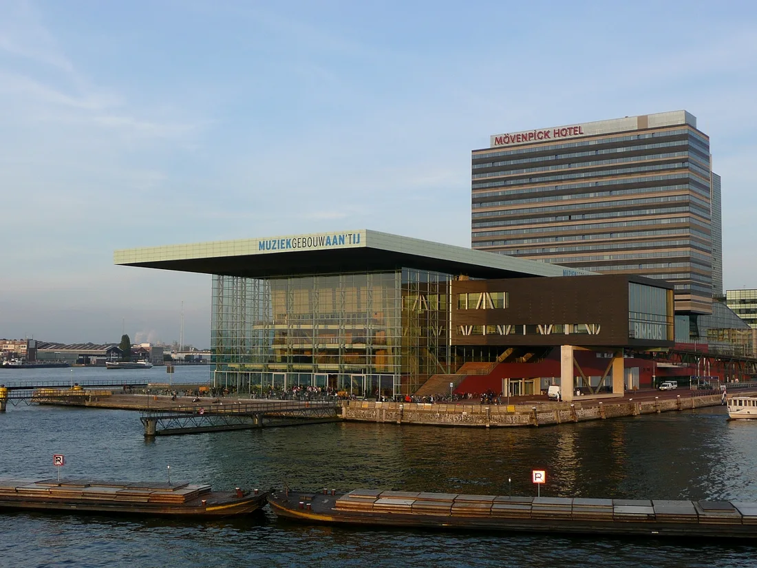 Muziekgebouw aan 't IJ glass concert hall on the IJ waterfront